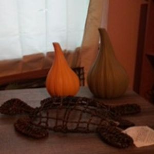 Decorative vases wall hanging